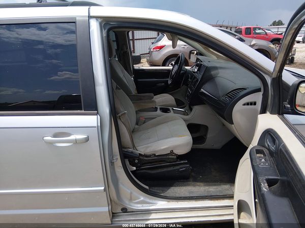 2012 DODGE GRAND CARAVAN SXT — I5