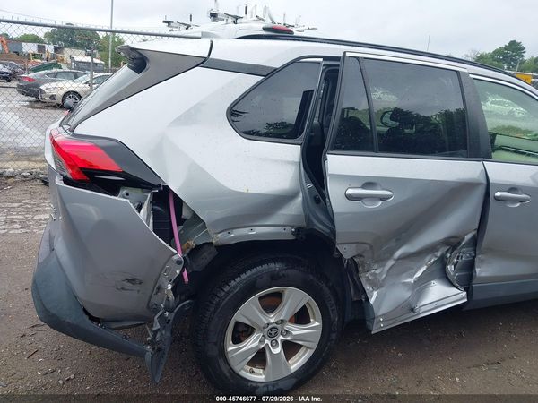 2019 TOYOTA RAV4 XLE