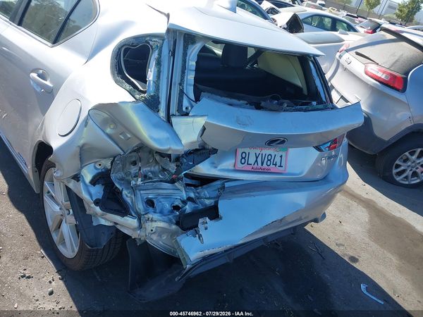 2016 LEXUS CT 200H