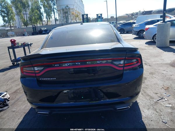2016 DODGE CHARGER SE