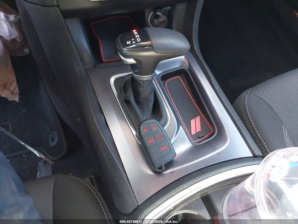2016 DODGE CHARGER SE