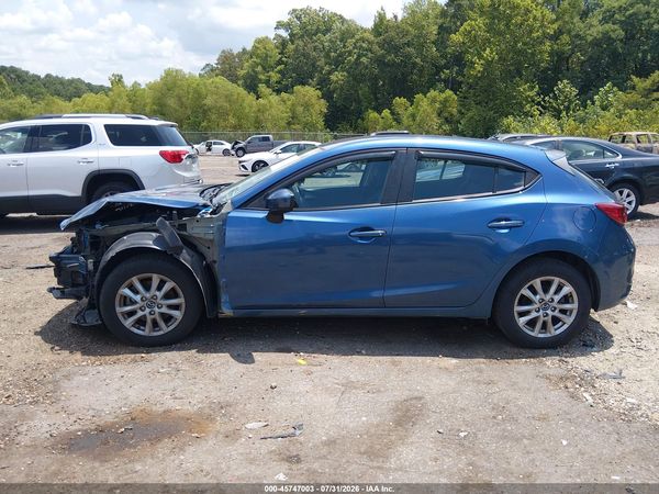 2017 MAZDA MAZDA3 SPORT