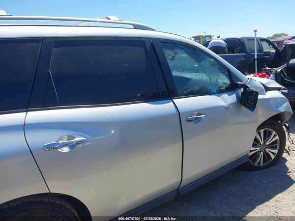 2019 NISSAN PATHFINDER SL