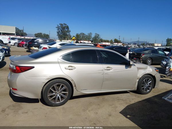 2018 LEXUS ES 300H