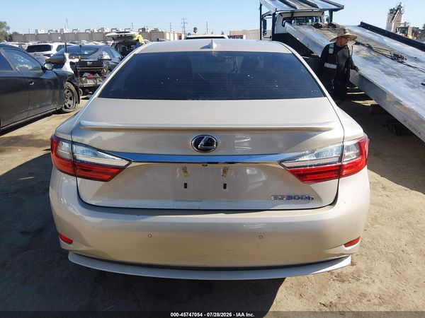 2018 LEXUS ES 300H
