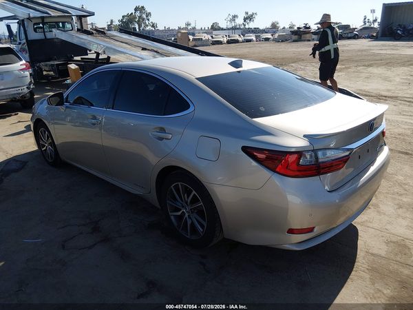 2018 LEXUS ES 300H