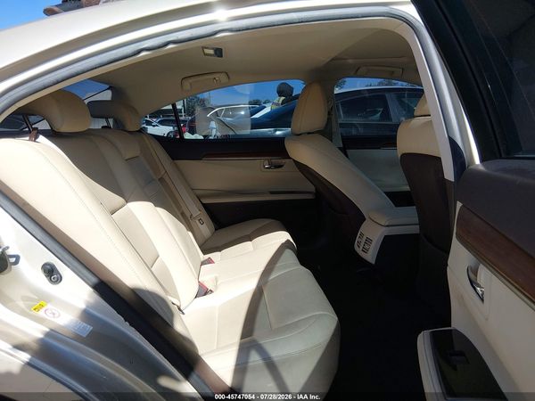 2018 LEXUS ES 300H