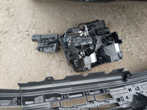2026 CHEVROLET SILVERADO 1500 2WD  SHORT BED RST — I155
