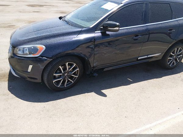 2017 VOLVO XC60 T6 DYNAMIC