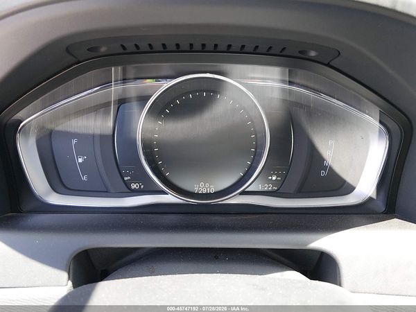2017 VOLVO XC60 T6 DYNAMIC