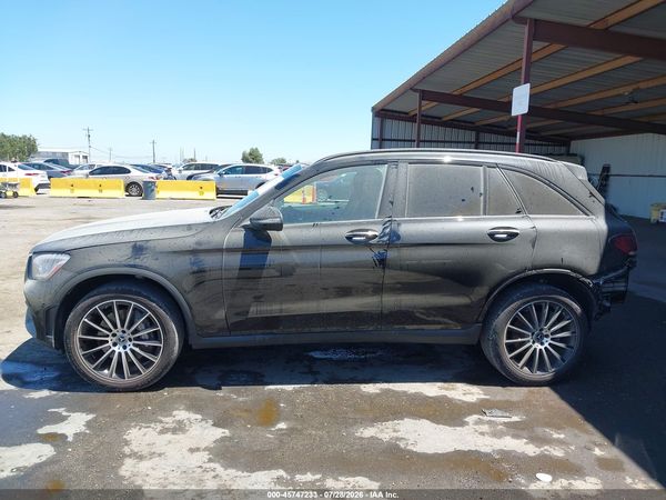 2022 MERCEDES-BENZ GLC 300 SUV