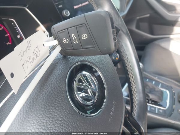 2019 VOLKSWAGEN JETTA 1.4T SEL PREMIUM — I11