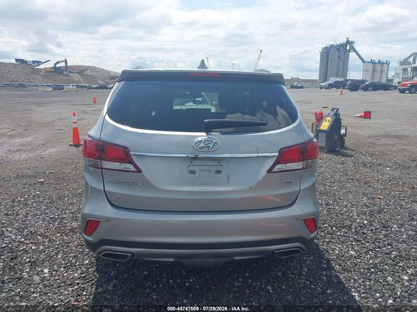 2017 HYUNDAI SANTA FE SE