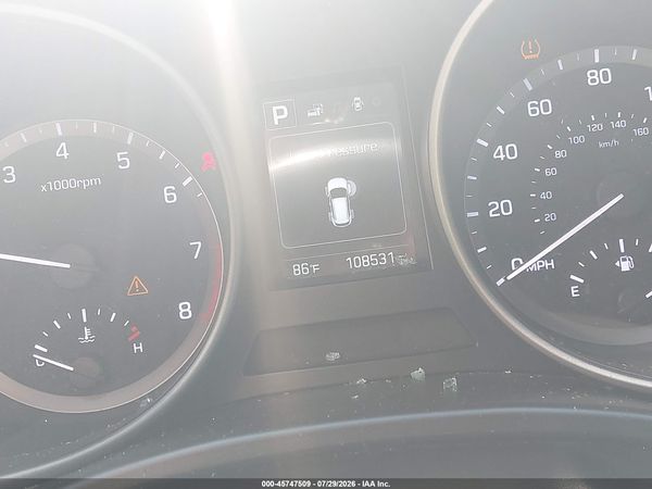 2017 HYUNDAI SANTA FE SE