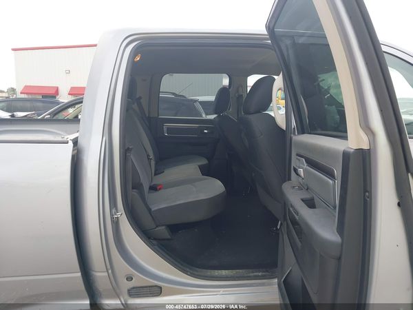 2021 RAM 1500 CLASSIC SLT  4X4 6'4 BOX