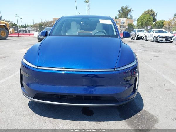 2026 TESLA MODEL Y