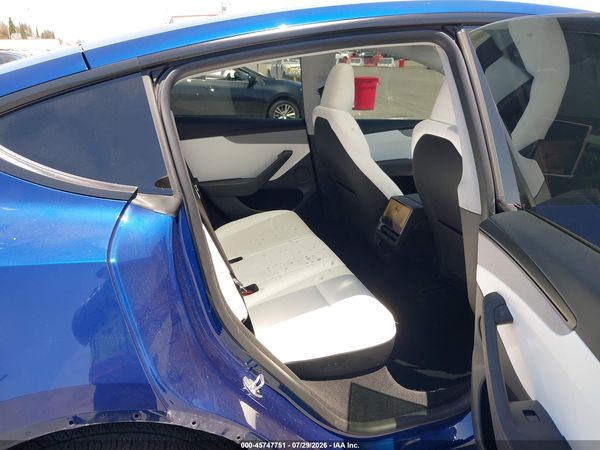 2026 TESLA MODEL Y