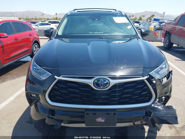 2020 TOYOTA HIGHLANDER HYBRID XLE
