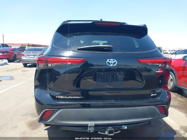 2020 TOYOTA HIGHLANDER HYBRID XLE