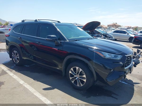 2020 TOYOTA HIGHLANDER HYBRID XLE