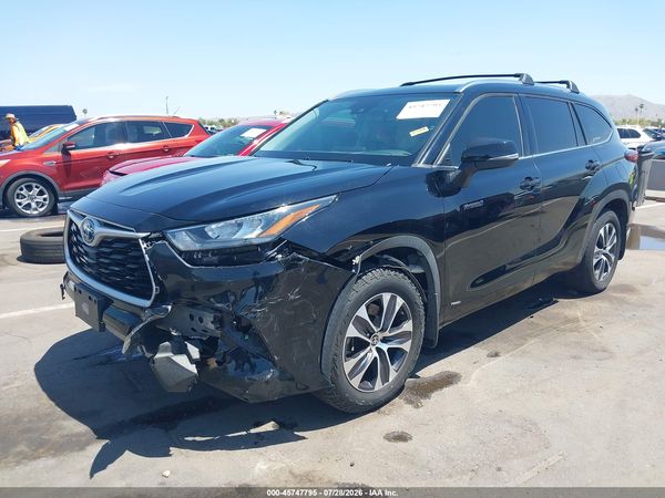 2020 TOYOTA HIGHLANDER HYBRID XLE
