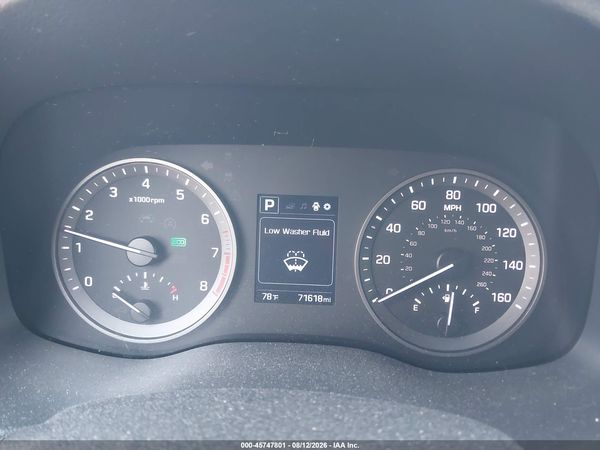 2017 HYUNDAI TUCSON SE