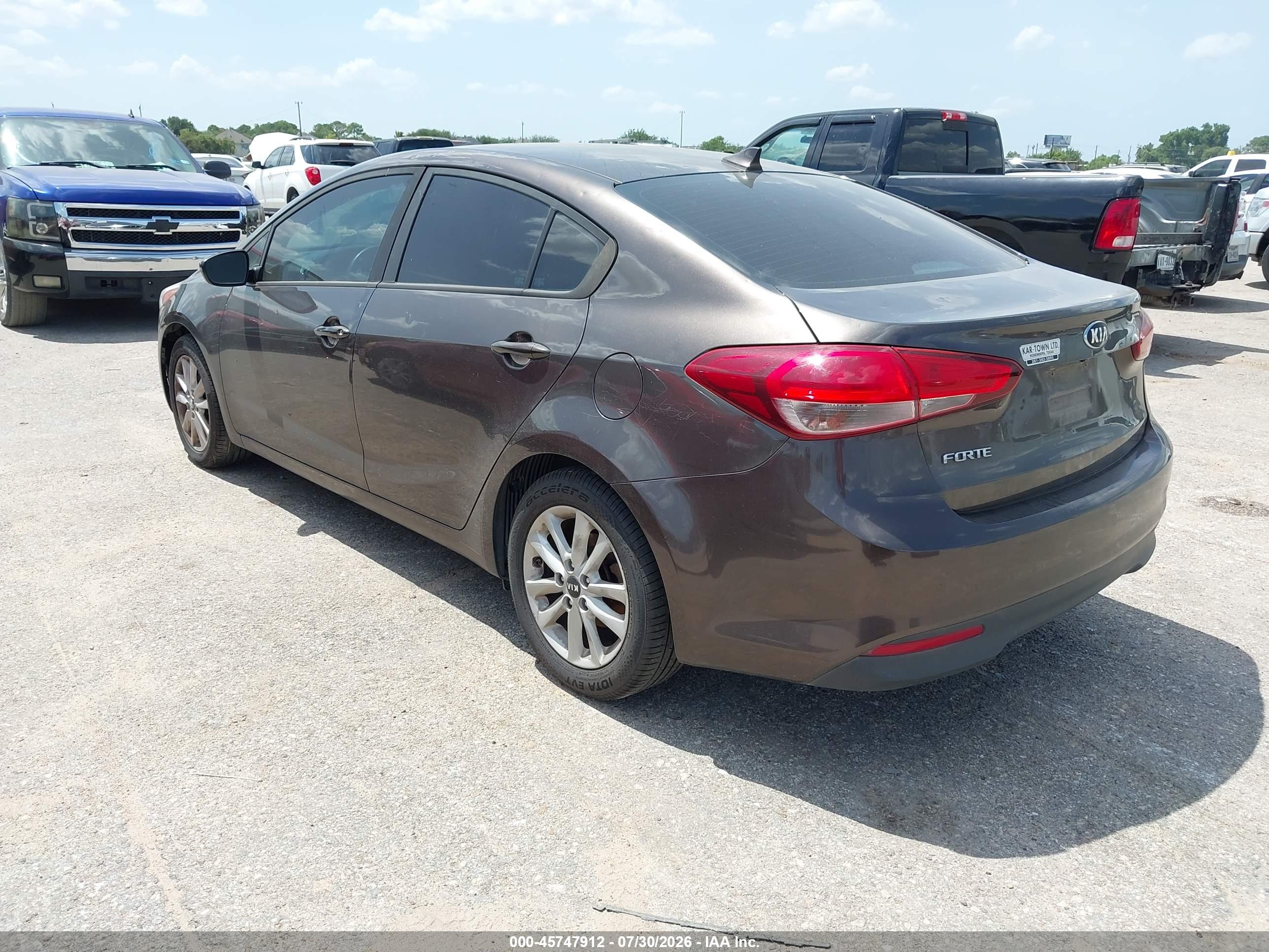 2017 KIA FORTE LX