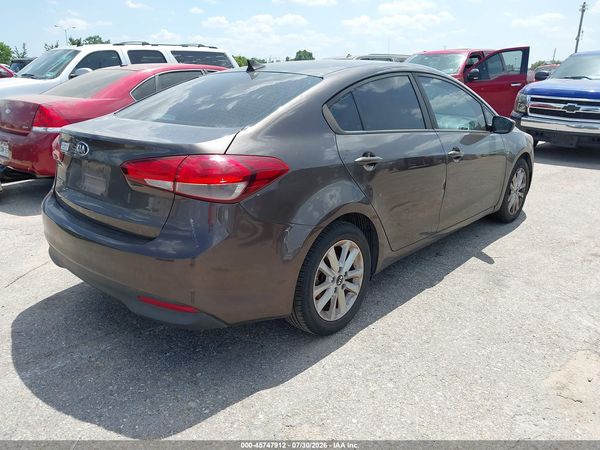 2017 KIA FORTE LX