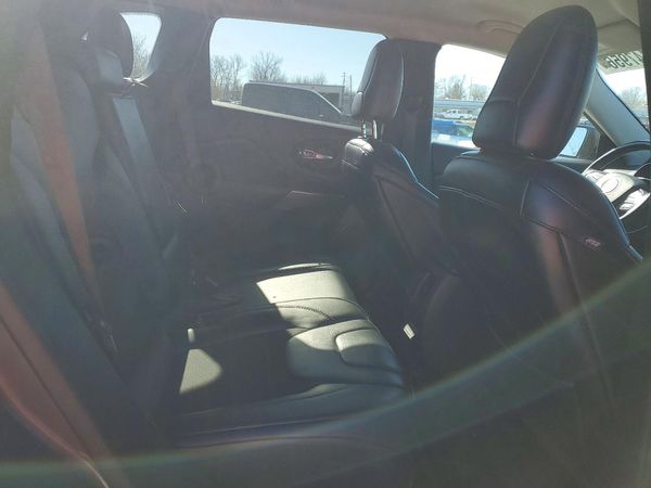 2019 JEEP CHEROKEE LATITUDE PLUS FWD