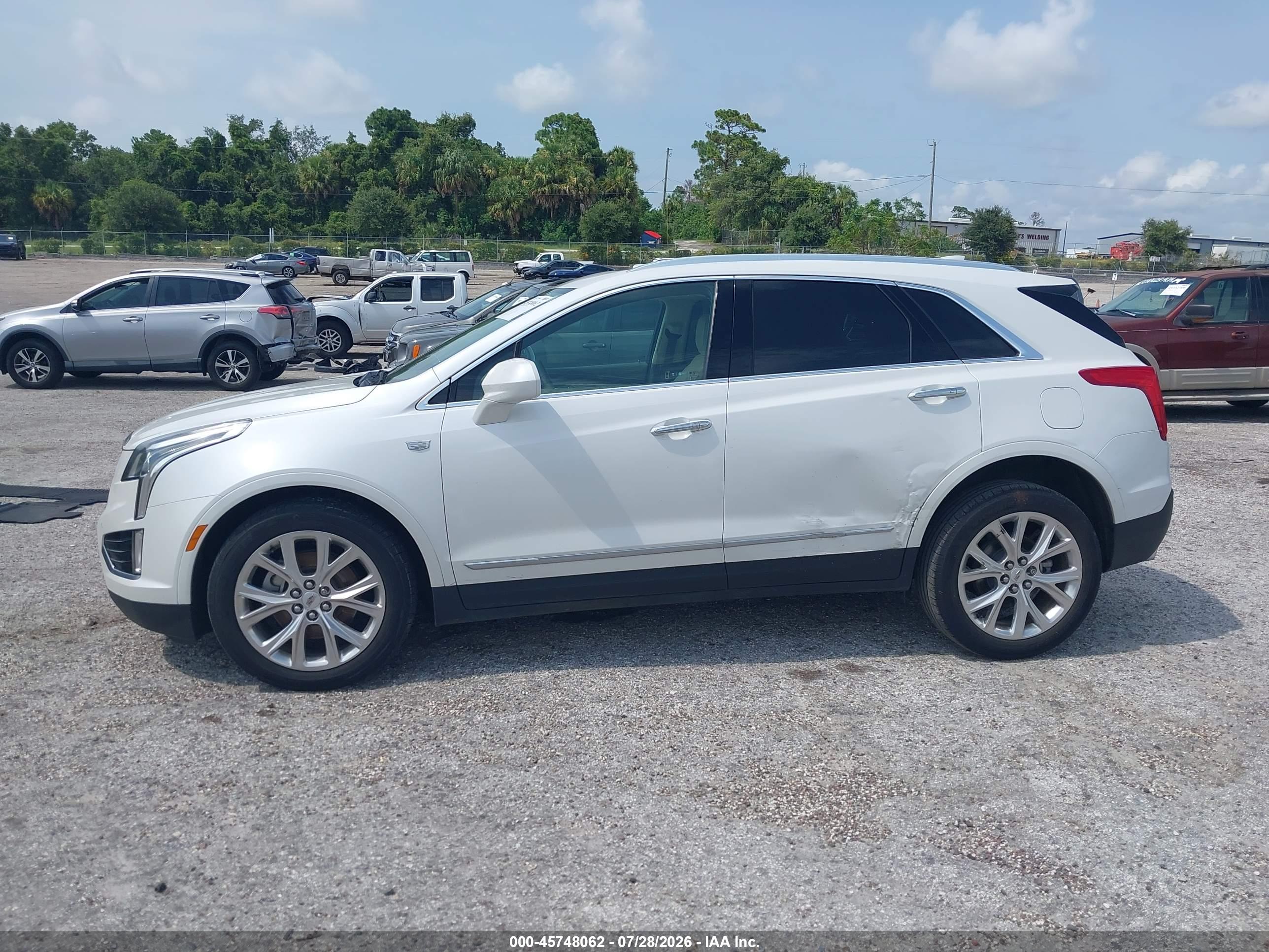 2018 CADILLAC XT5 LUXURY