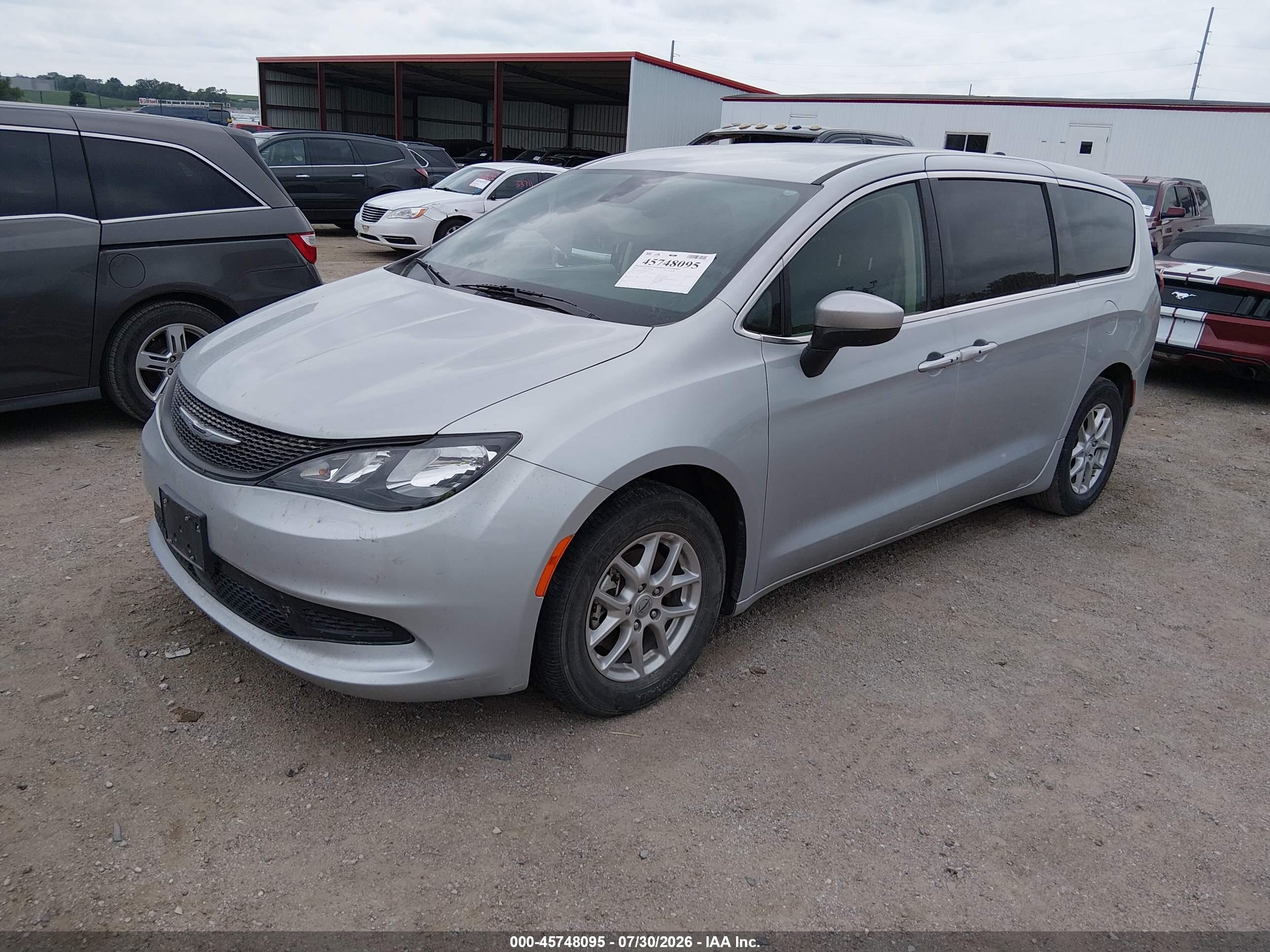 2023 CHRYSLER VOYAGER LX — I2
