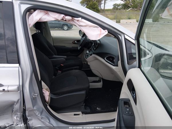 2023 CHRYSLER VOYAGER LX — I5