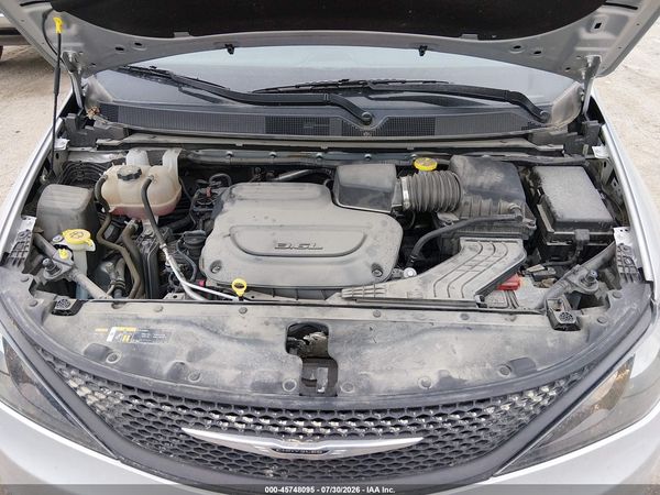 2023 CHRYSLER VOYAGER LX — I10
