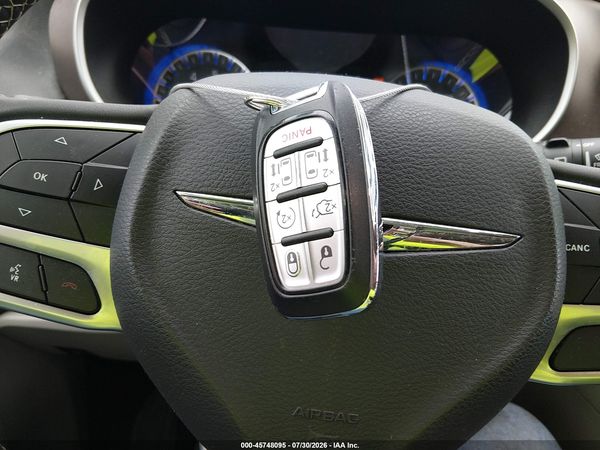 2023 CHRYSLER VOYAGER LX — I11