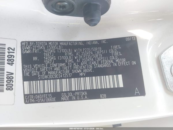 2014 TOYOTA SIENNA SE 8 PASSENGER