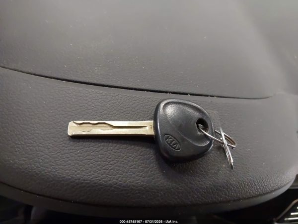 2016 KIA RIO LX