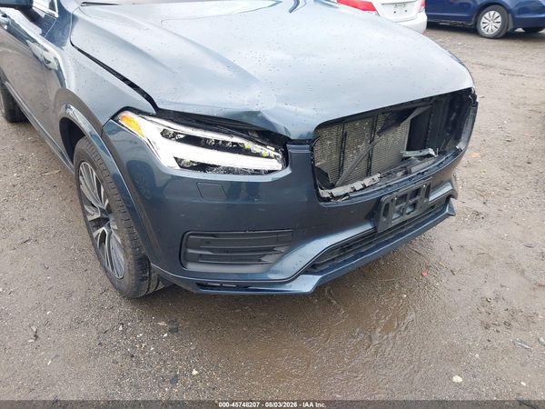2022 VOLVO XC90 T5 MOMENTUM 7 PASSENGER