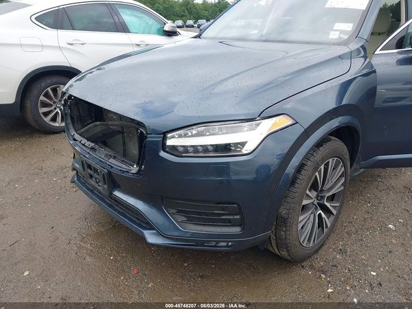 2022 VOLVO XC90 T5 MOMENTUM 7 PASSENGER
