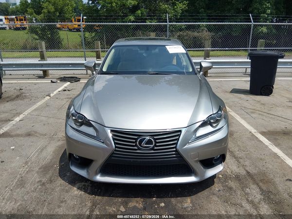 2016 LEXUS IS 300