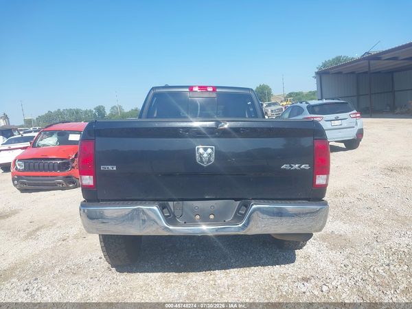 2017 RAM 1500 SLT  4X4 6'4 BOX