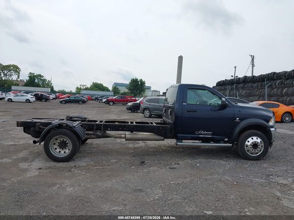 2016 RAM 5500 CHASSIS TRADESMAN/SLT