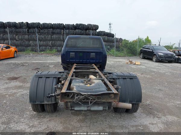 2016 RAM 5500 CHASSIS TRADESMAN/SLT