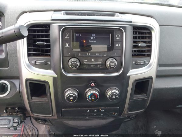 2016 RAM 5500 CHASSIS TRADESMAN/SLT