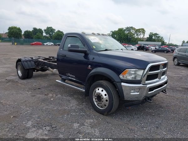 2016 RAM 5500 CHASSIS TRADESMAN/SLT