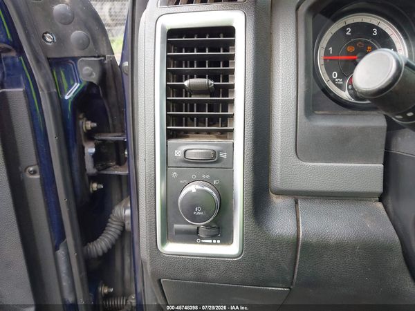 2016 RAM 5500 CHASSIS TRADESMAN/SLT