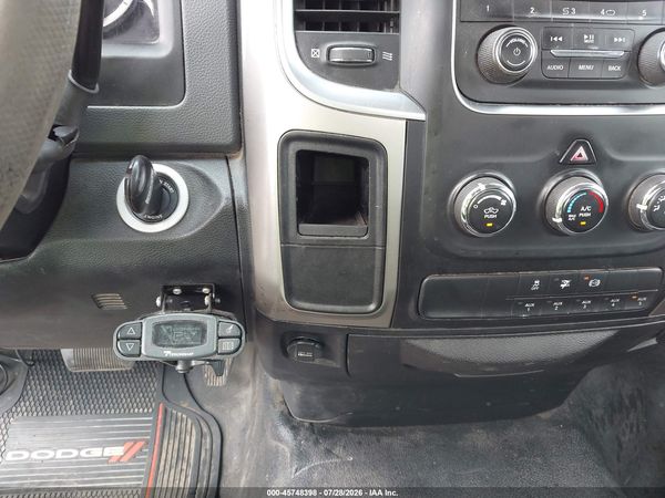 2016 RAM 5500 CHASSIS TRADESMAN/SLT