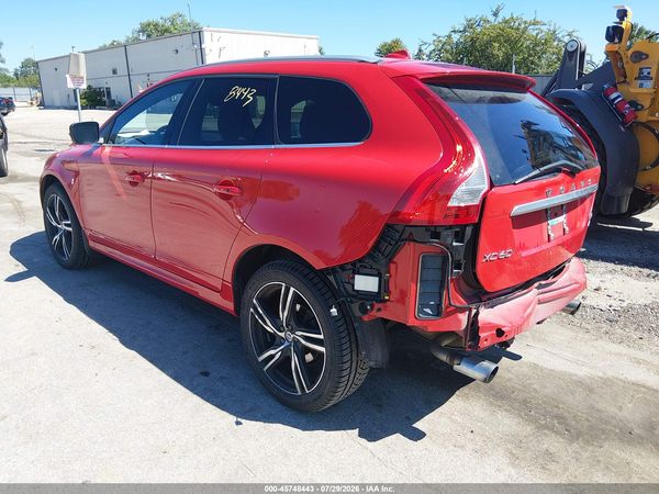 2017 VOLVO XC60 T6 R-DESIGN