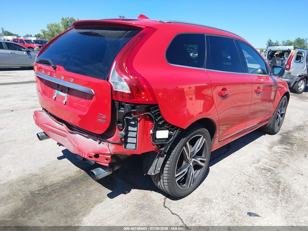2017 VOLVO XC60 T6 R-DESIGN