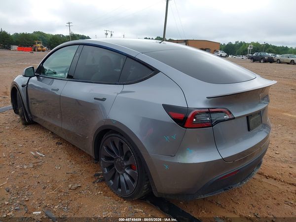 2024 TESLA MODEL Y