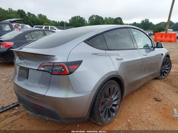 2024 TESLA MODEL Y